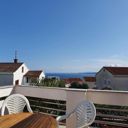 Apartment With Terace And Sea View Marica Krk Town Exterior foto