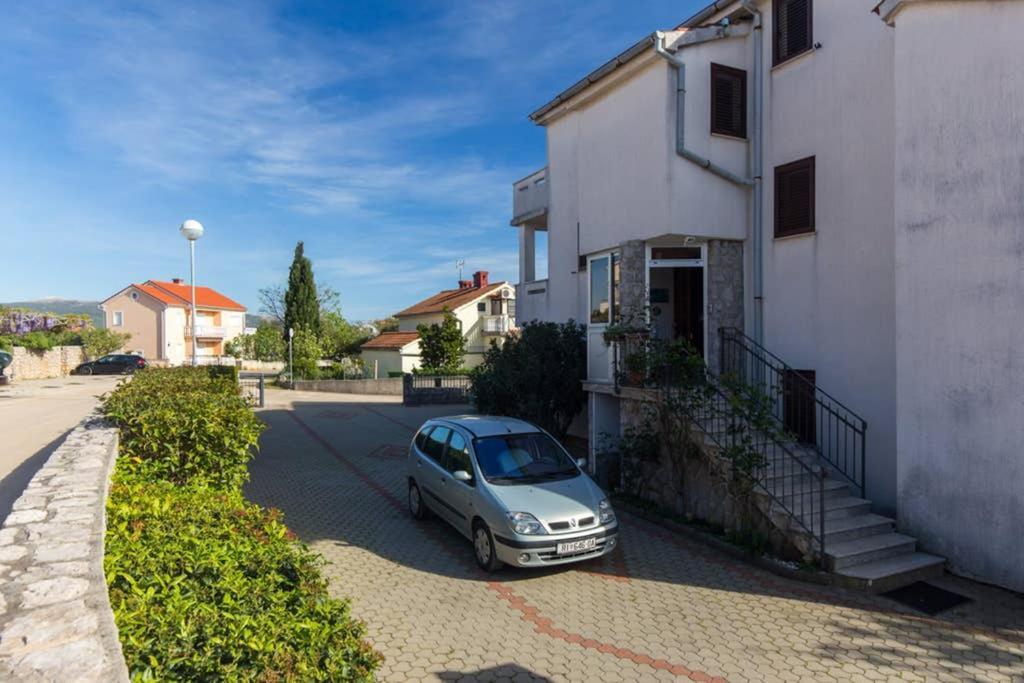Apartment With Terace And Sea View Marica Krk Town Exterior foto